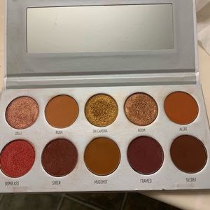 Eyeshadow pallet